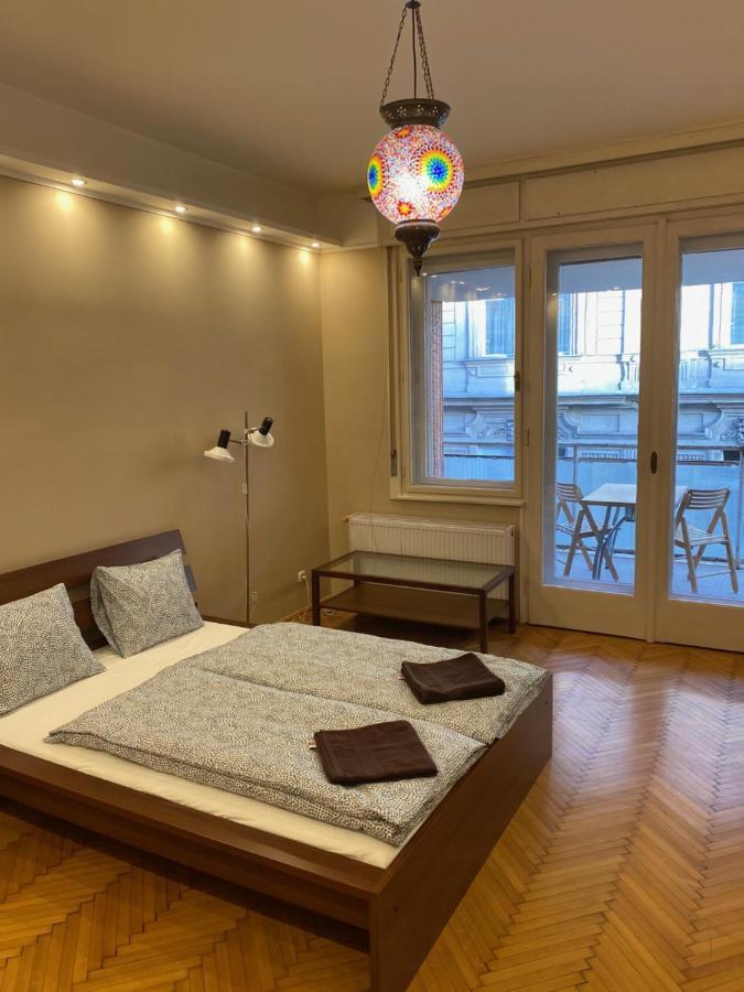 Parisi Flat Leilighet Budapest Eksteriør bilde